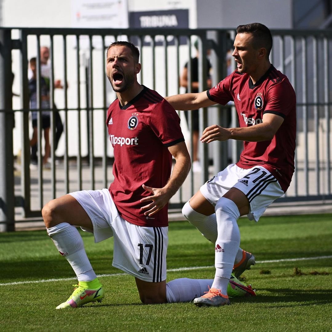 @casperhojer17 vstřelil svůj první  soutěžní gól za Spartu ?? #acsparta